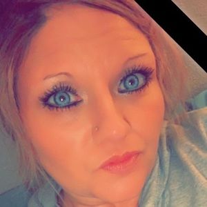 Meet your Posher, Bobbie